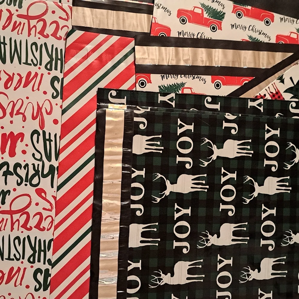 160 pc Christmas shipping bundle